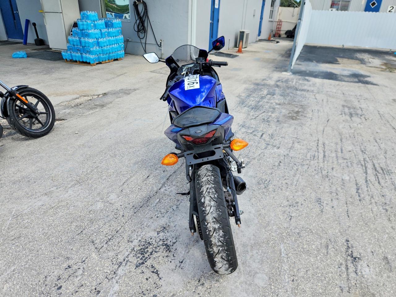 2023 Yamaha Yzfr3 A - Фото 4