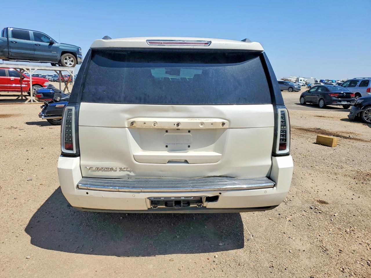 2015 GMC Yukon Xl Denali - Image 6