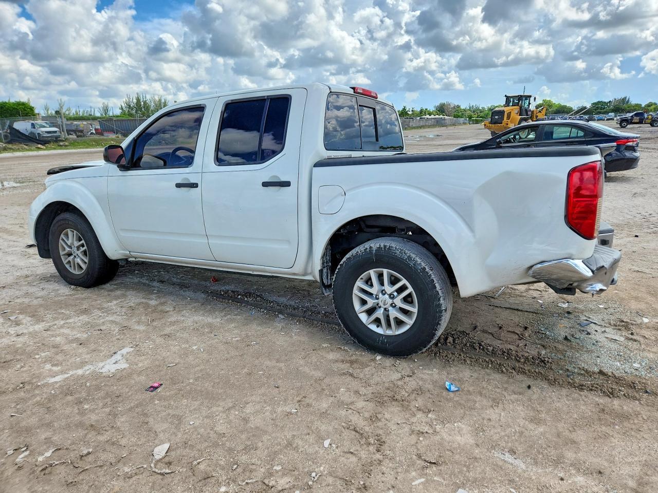 2019 Nissan Frontier Sv - Image 2