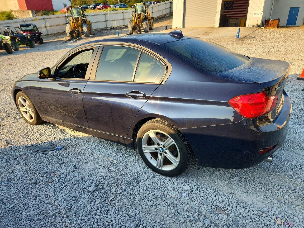2014 BMW 320 I xDrive - Фото 2