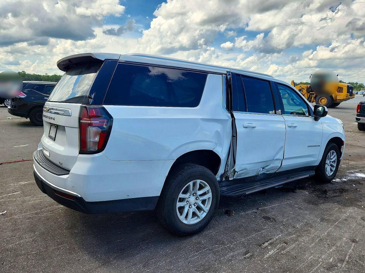 2023 Chevrolet Suburban C1500 Lt - Фото 3