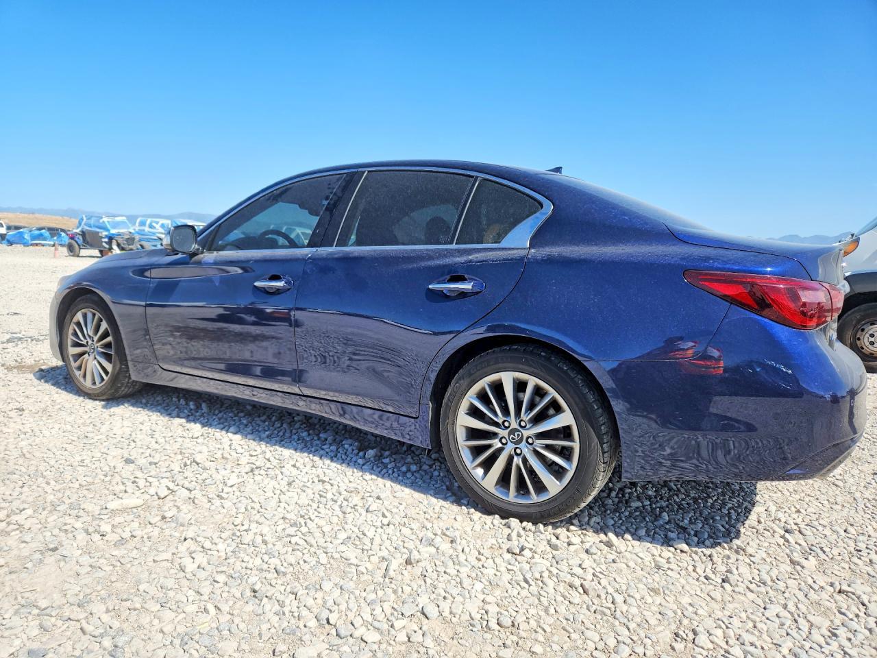2021 Infiniti Q50 Luxe - Фото 2
