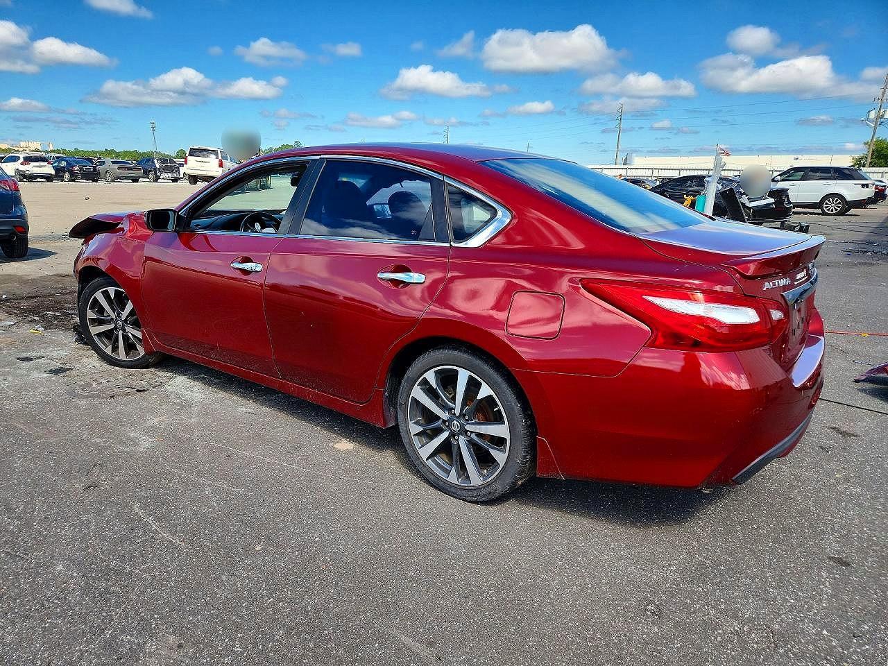 2016 Nissan Altima 2.5 Sr - Image 2