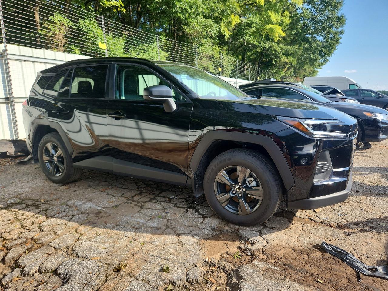 2026 Toyota Rav4 Le - Фото 4