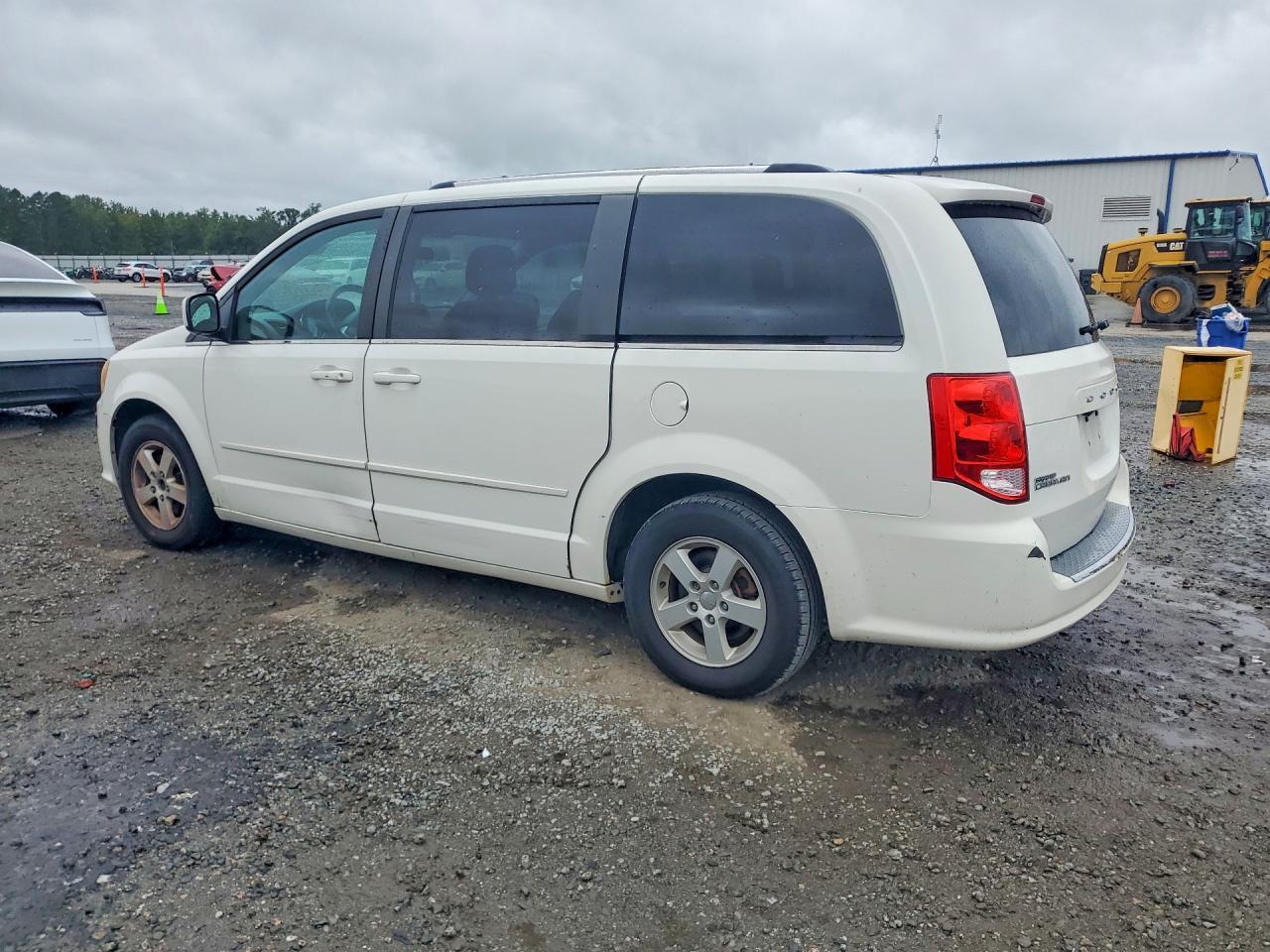 2011 Dodge Grand Caravan Crew - Фото 2