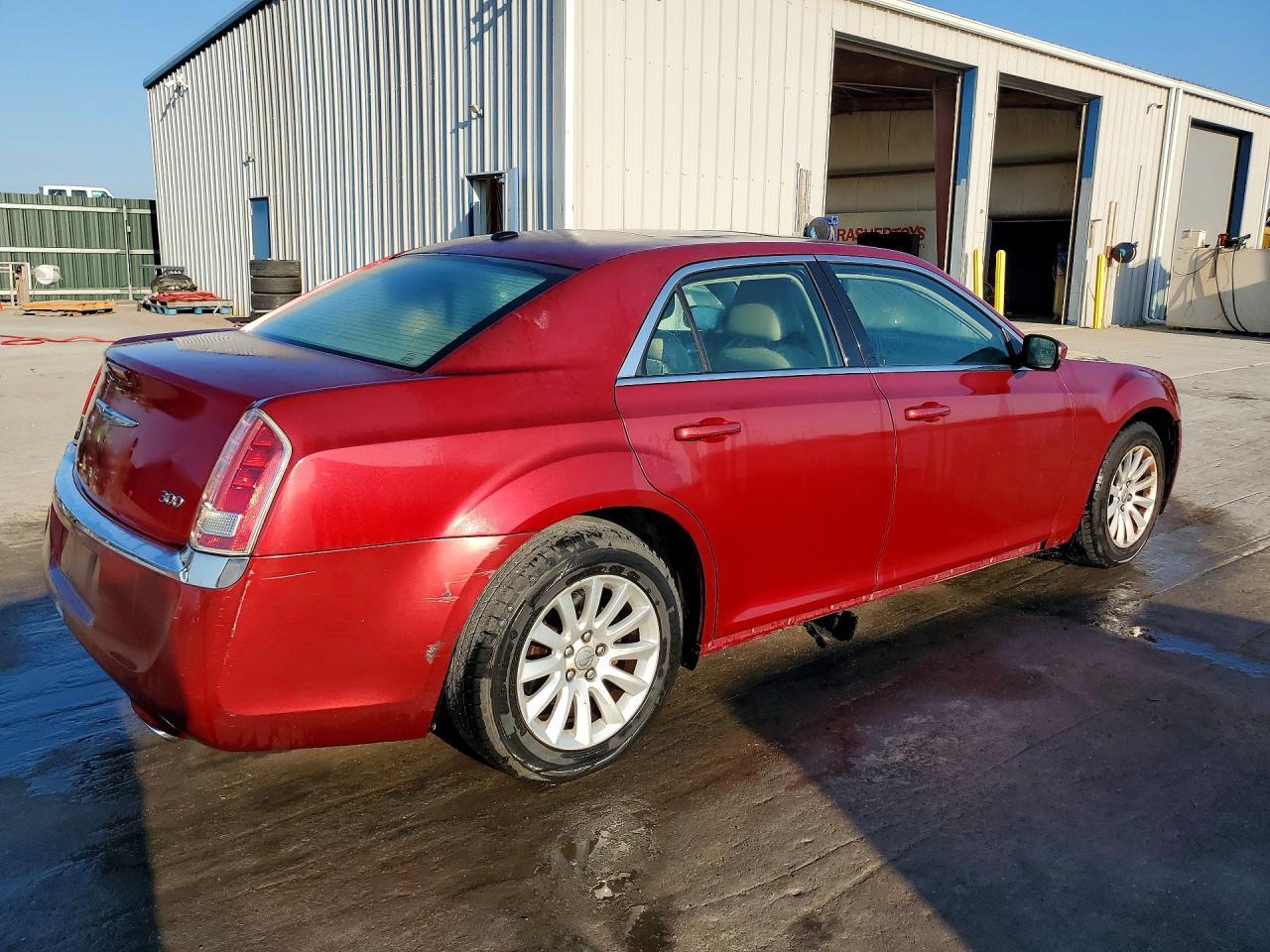 2013 Chrysler 300 - Image 3