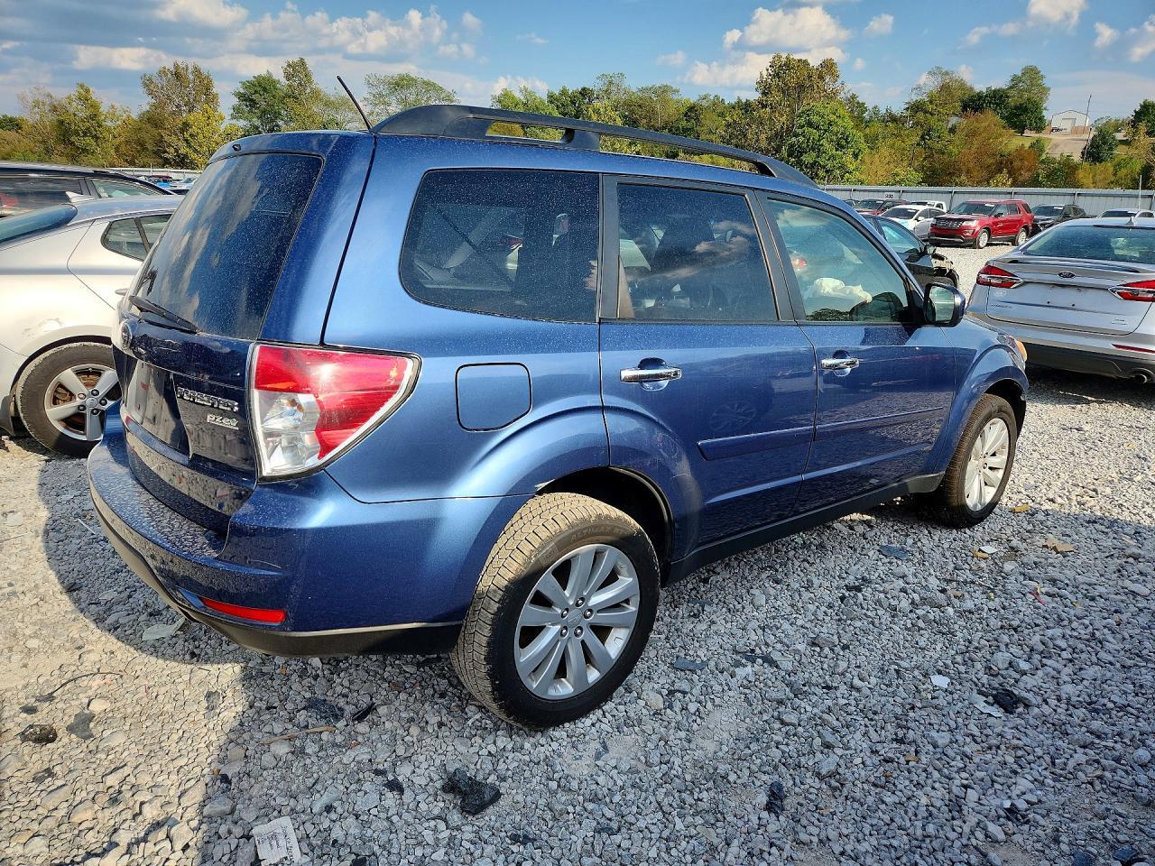 2012 Subaru Forester 2.5X Premium - Image 3