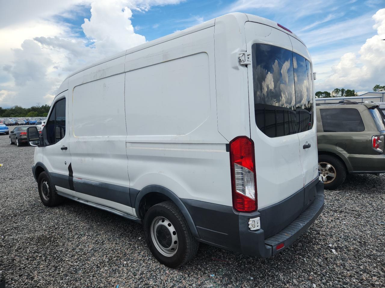 2015 Ford Transit T-250 - Image 2