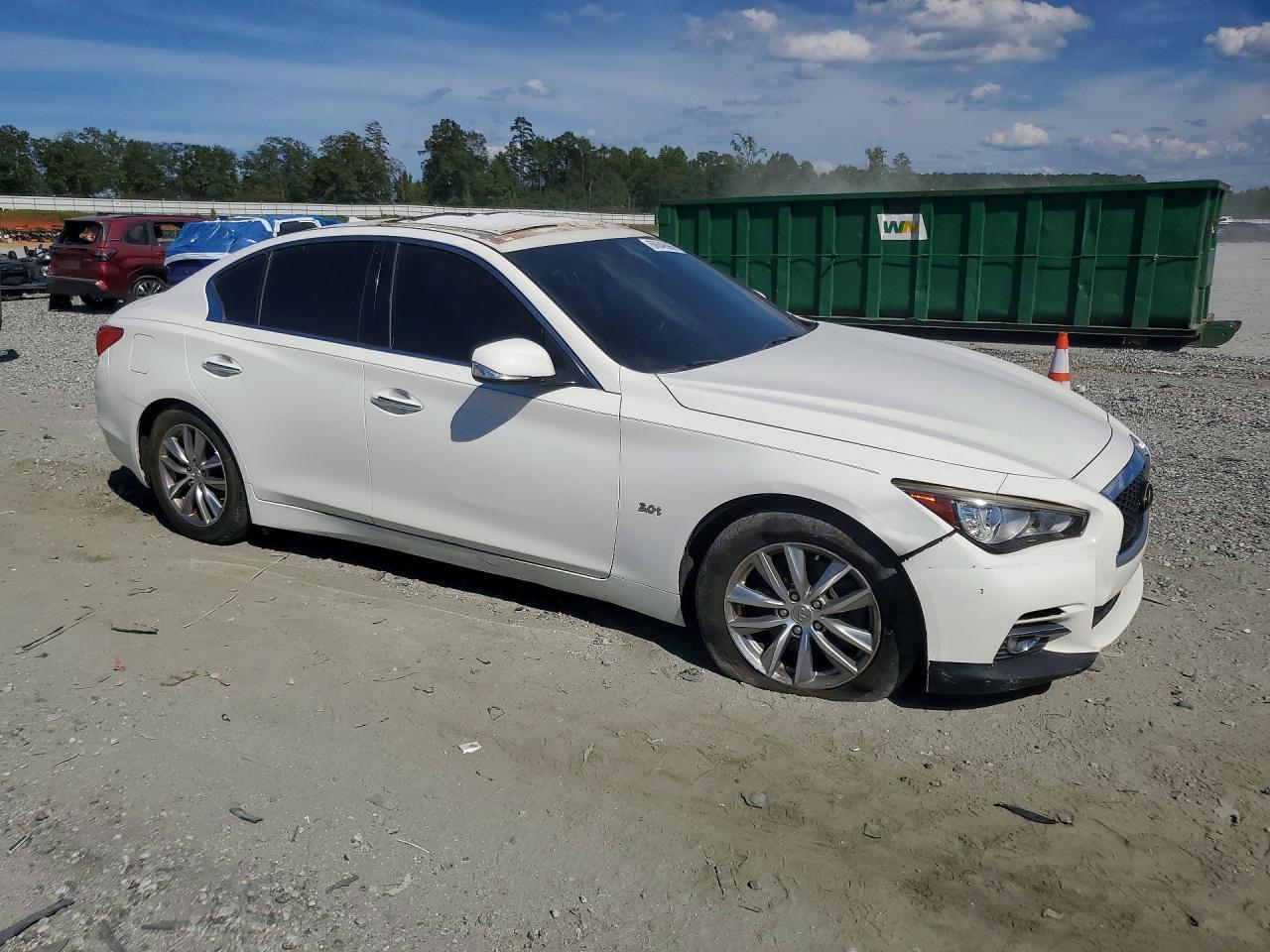 2017 Infiniti Q50 3.0T Premium - Фото 4