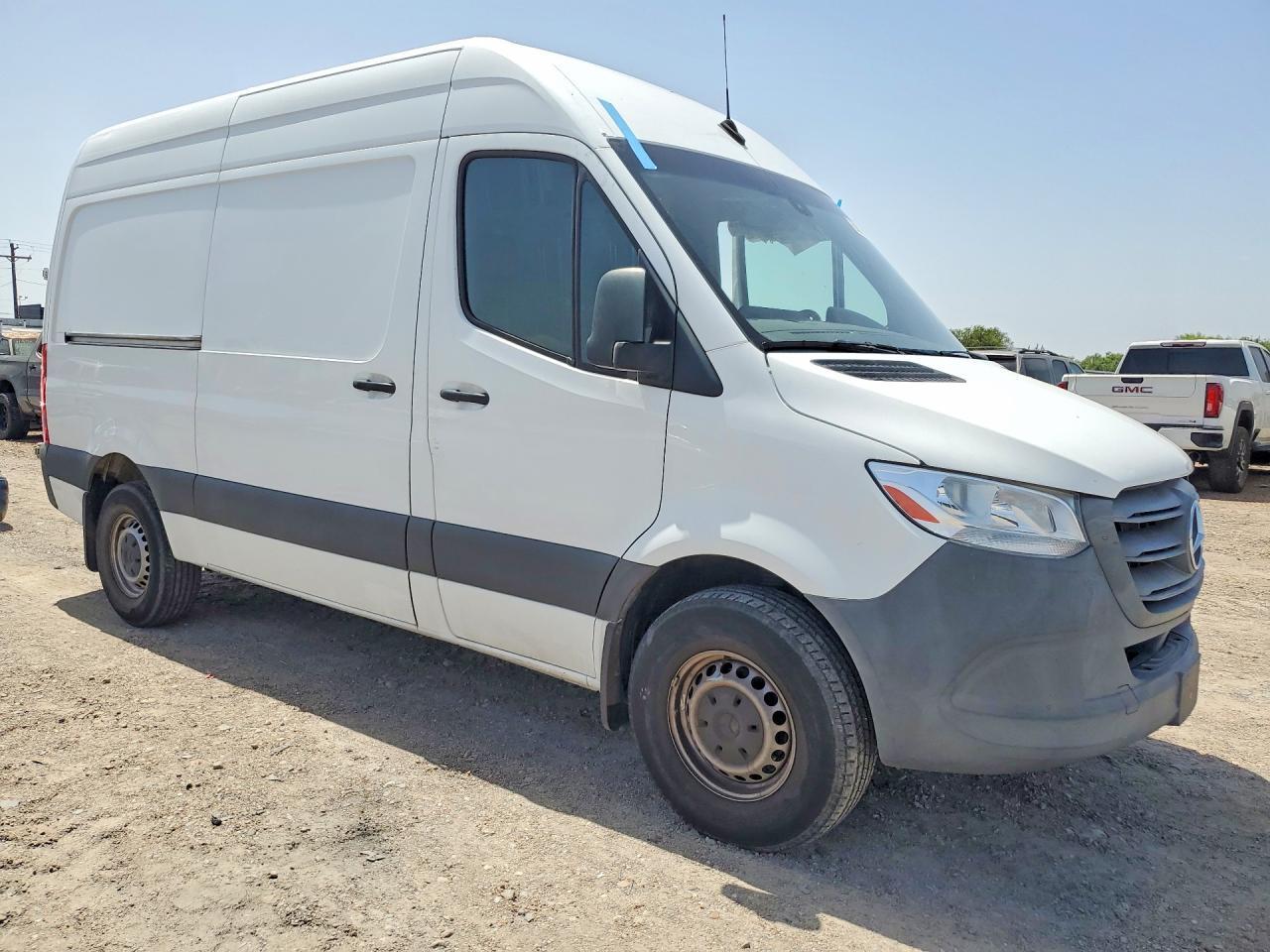 2022 Mercedes-Benz Sprinter 2500 - Фото 4