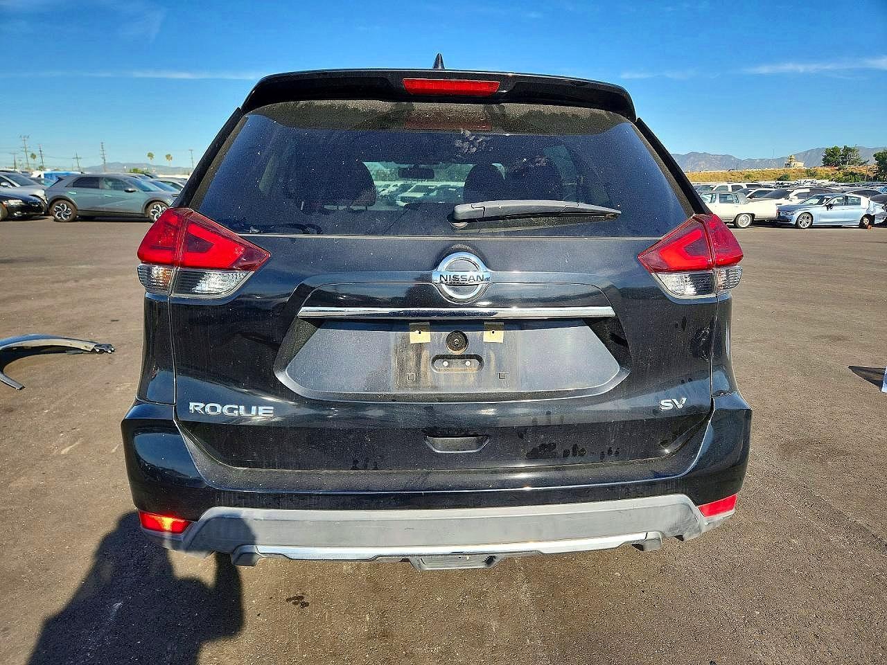 2017 Nissan Rogue Sv - Image 6