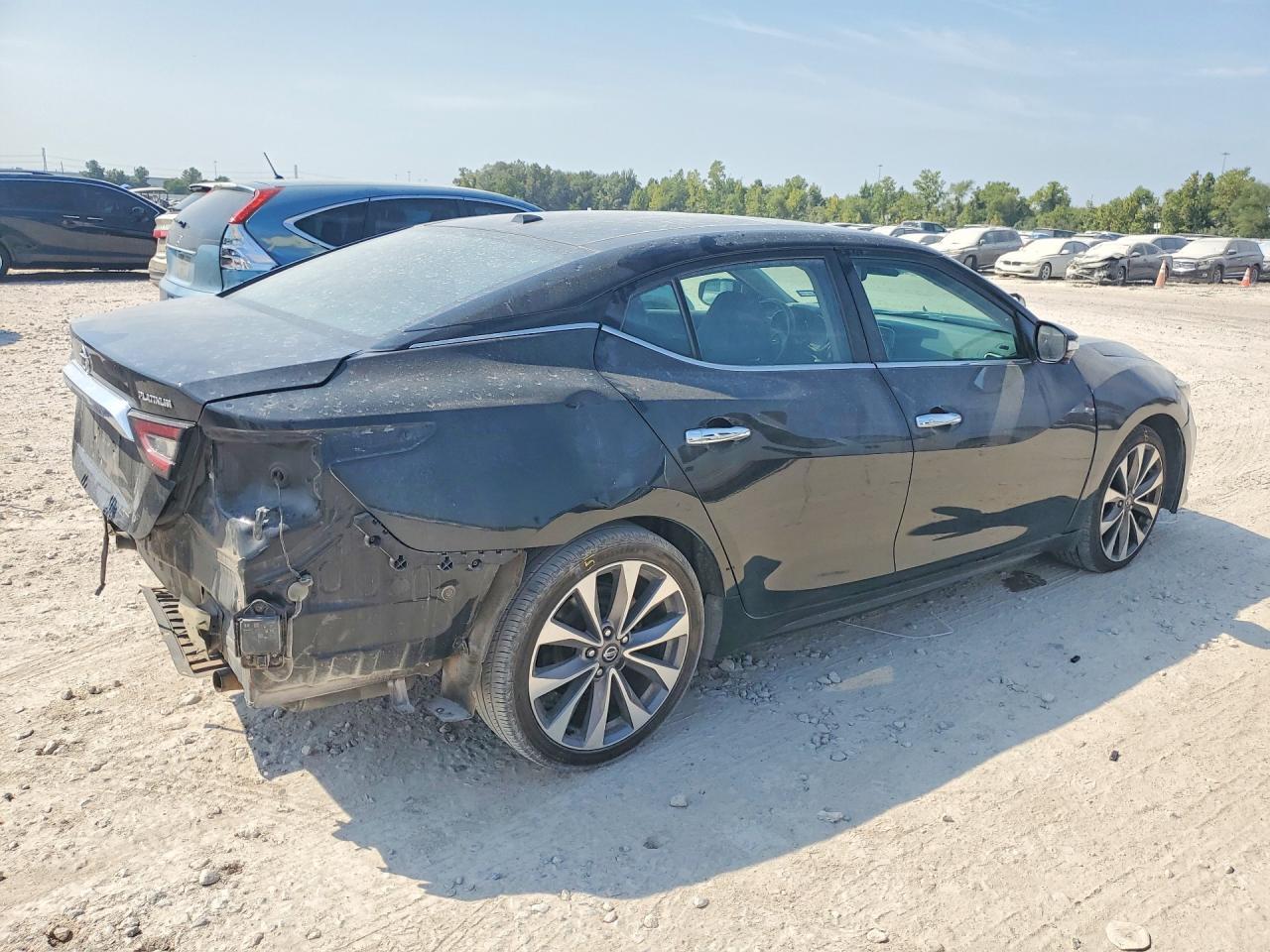 2022 Nissan Maxima Platinum - Фото 3