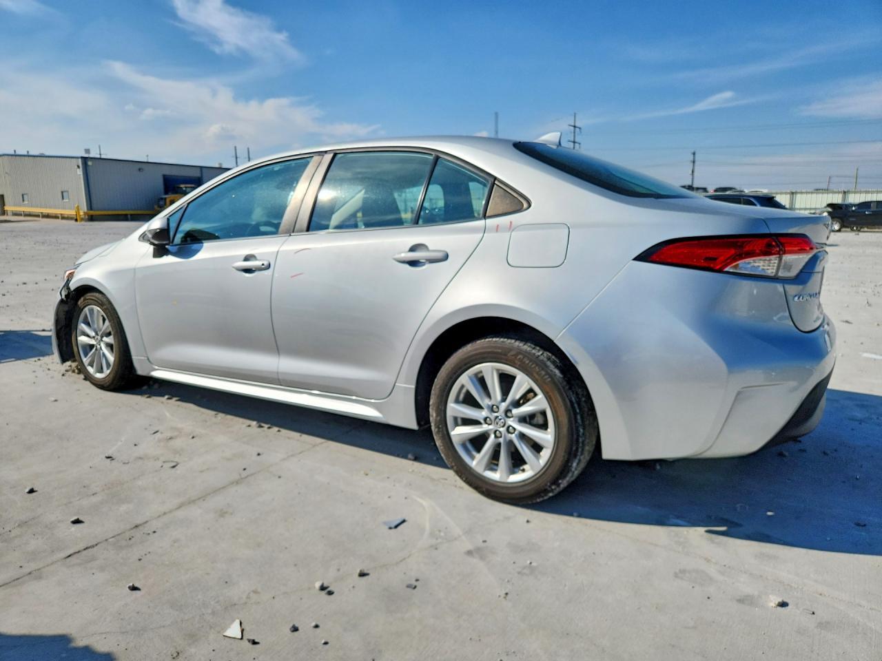 2023 Toyota Corolla Le - Image 2
