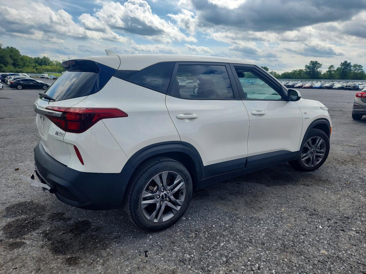 2022 Kia Seltos Lx - Фото 3