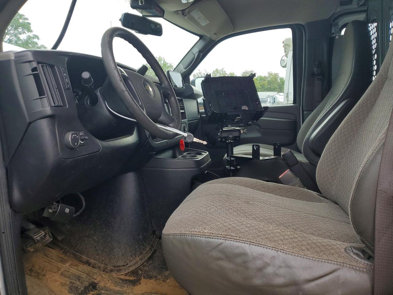 2013 Chevrolet Express G2500 - Фото 7