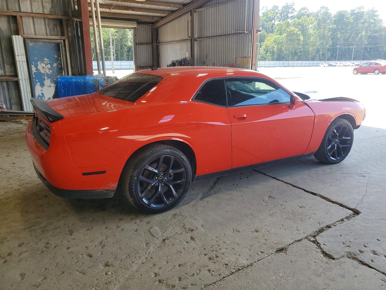 2023 Dodge Challenger Sxt - Фото 3