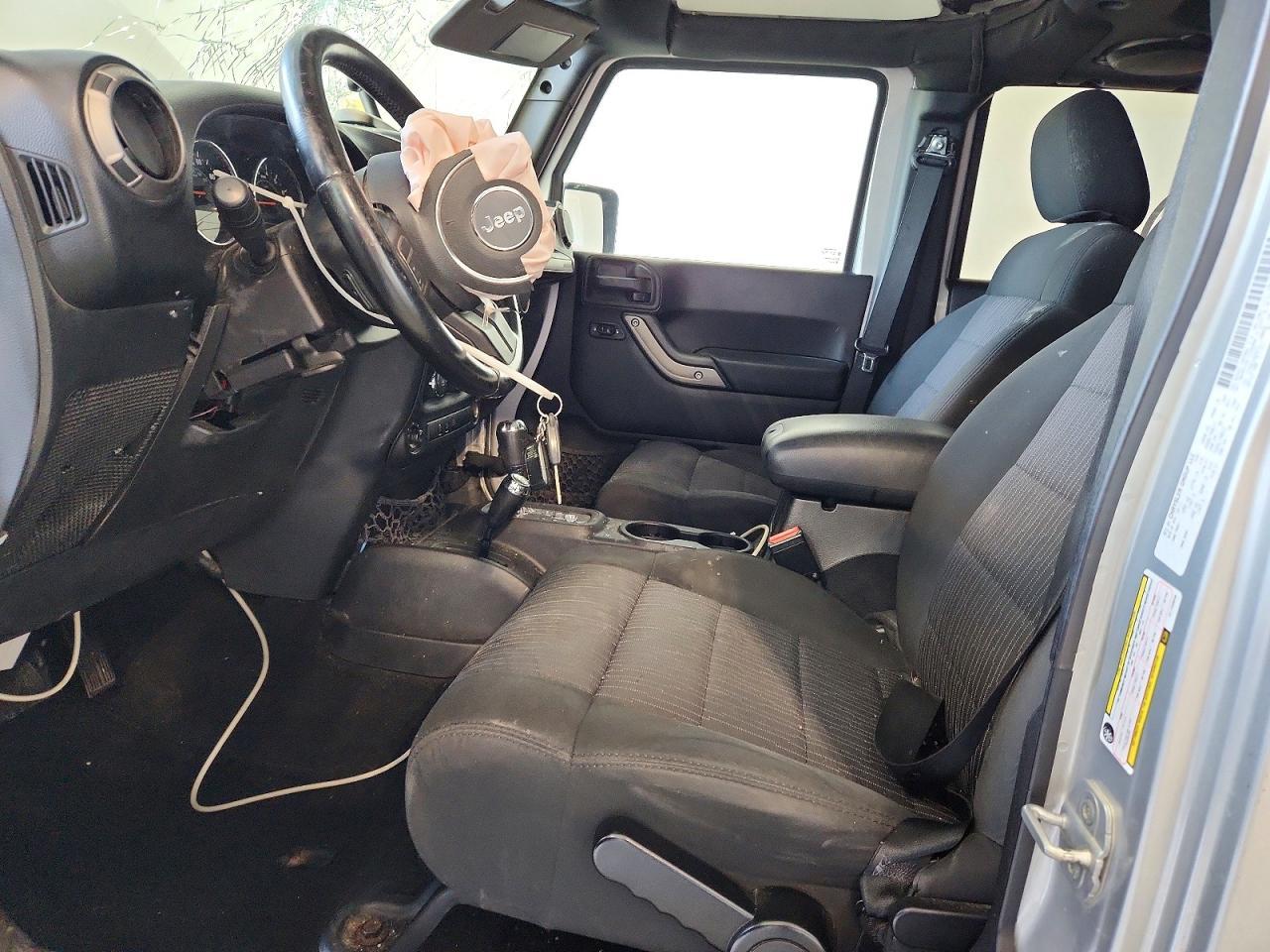 2012 Jeep Wrangler Unlimited Sport - Фото 7