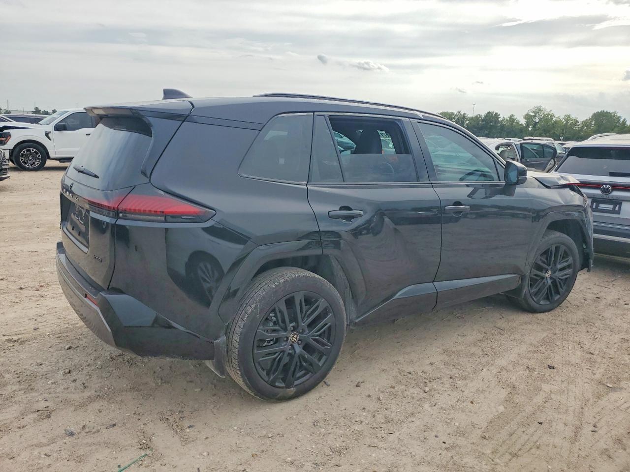 2026 Toyota Rav4 Le Le - Image 3