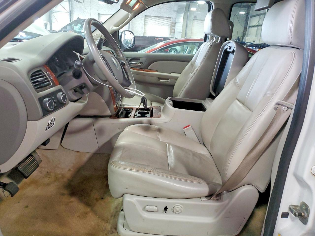 2007 Chevrolet Tahoe K1500 - Image 7