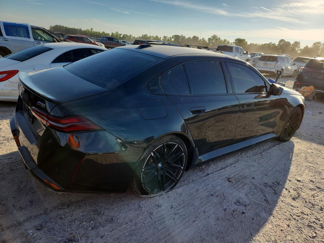 2025 BMW M5 - Image 3