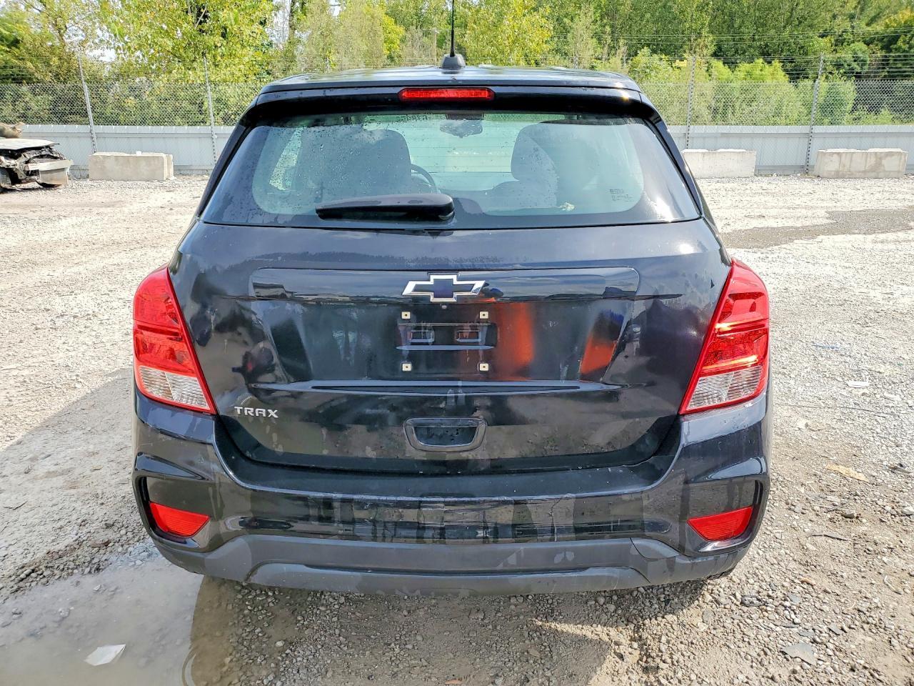 2020 Chevrolet Trax Ls - Image 6