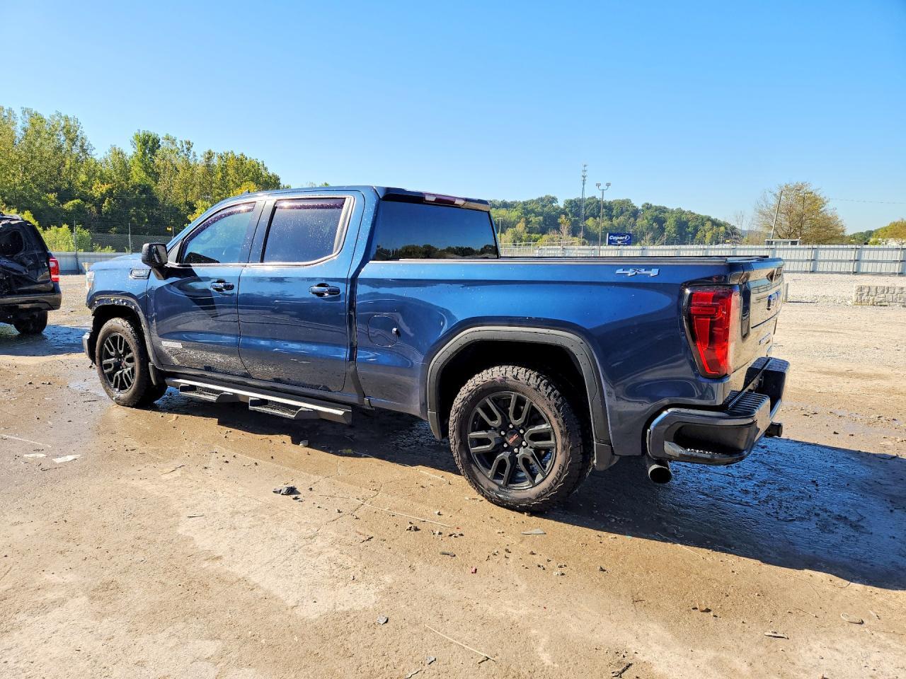 2021 GMC Sierra K1500 Elevation - Фото 2