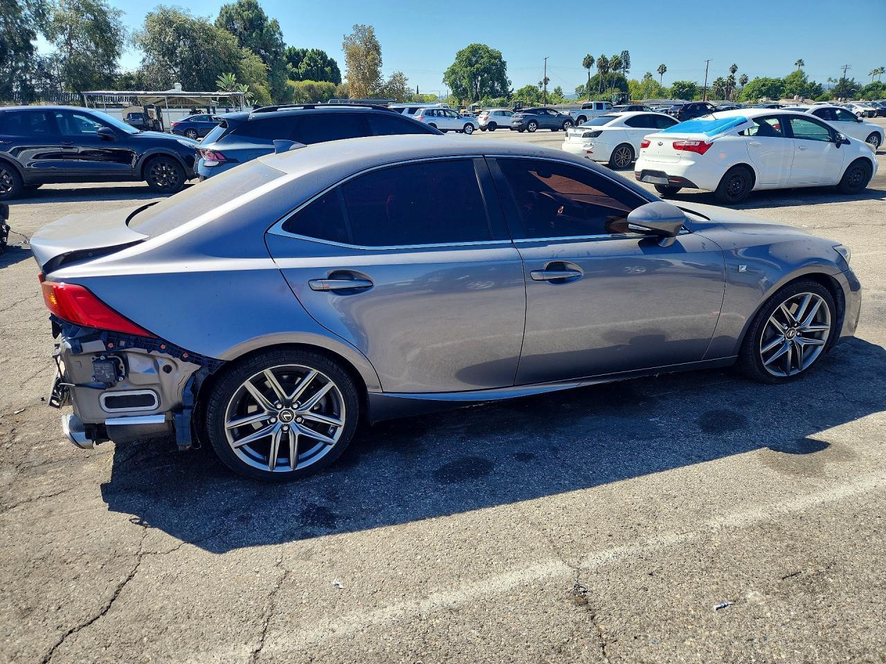 2018 Lexus Is 300 - Фото 3