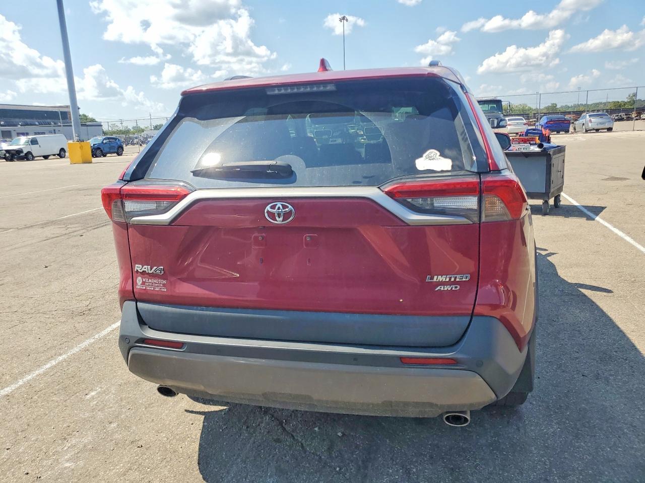 2021 Toyota Rav4 Limited - Фото 6