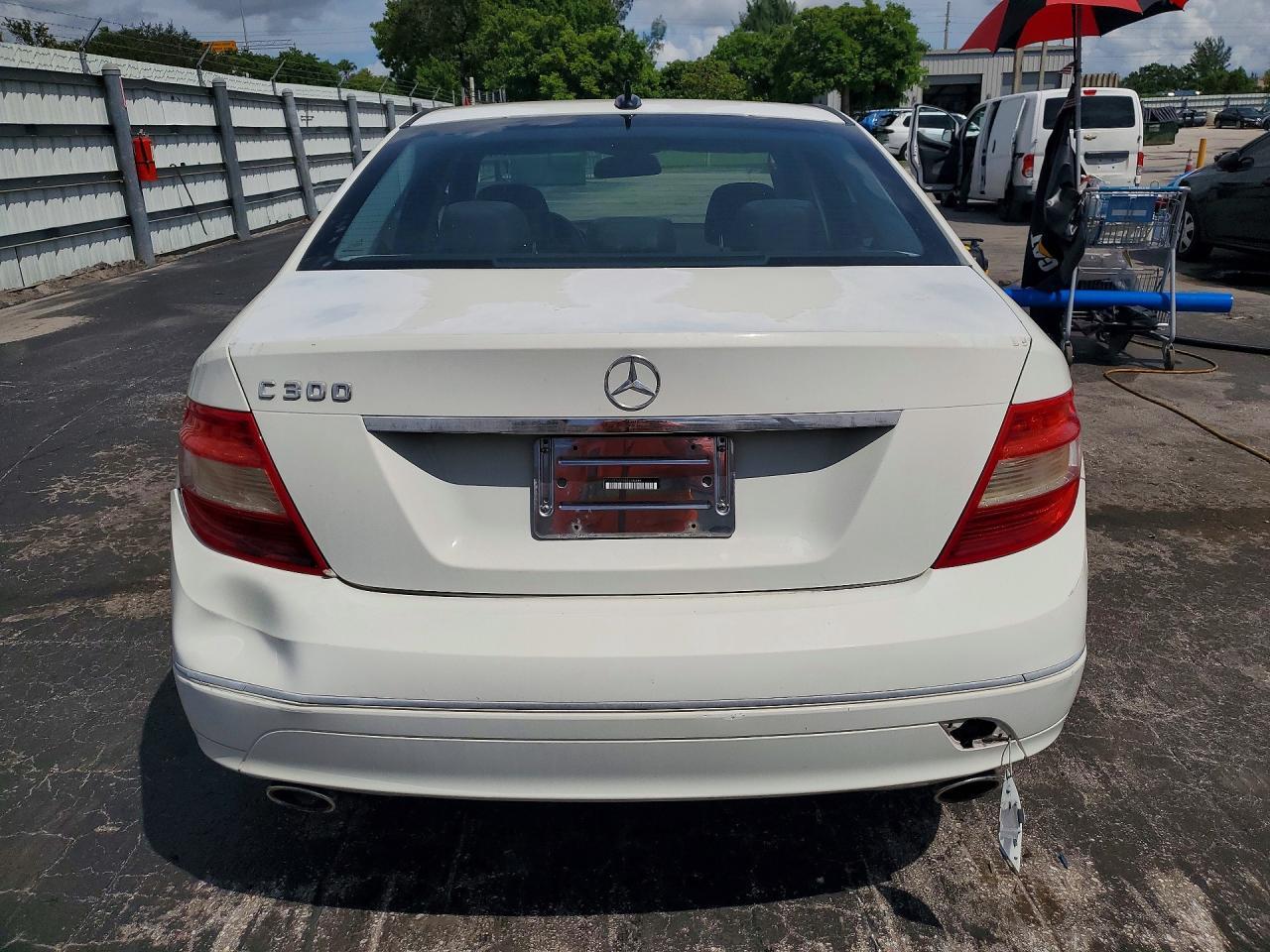 2008 Mercedes-Benz C 300 - Фото 6