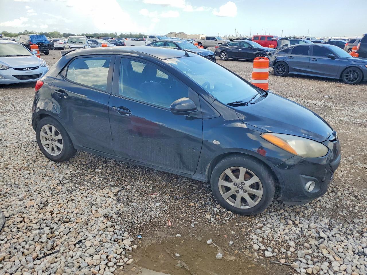 2014 Mazda Mazda2 Touring - Фото 4
