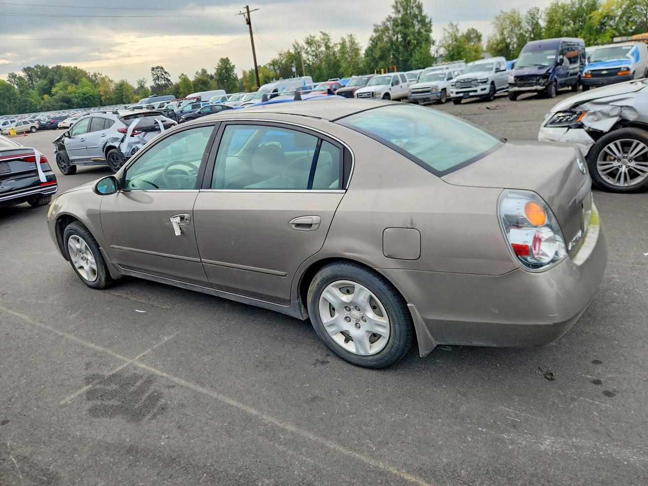 2004 Nissan Altima - Фото 2