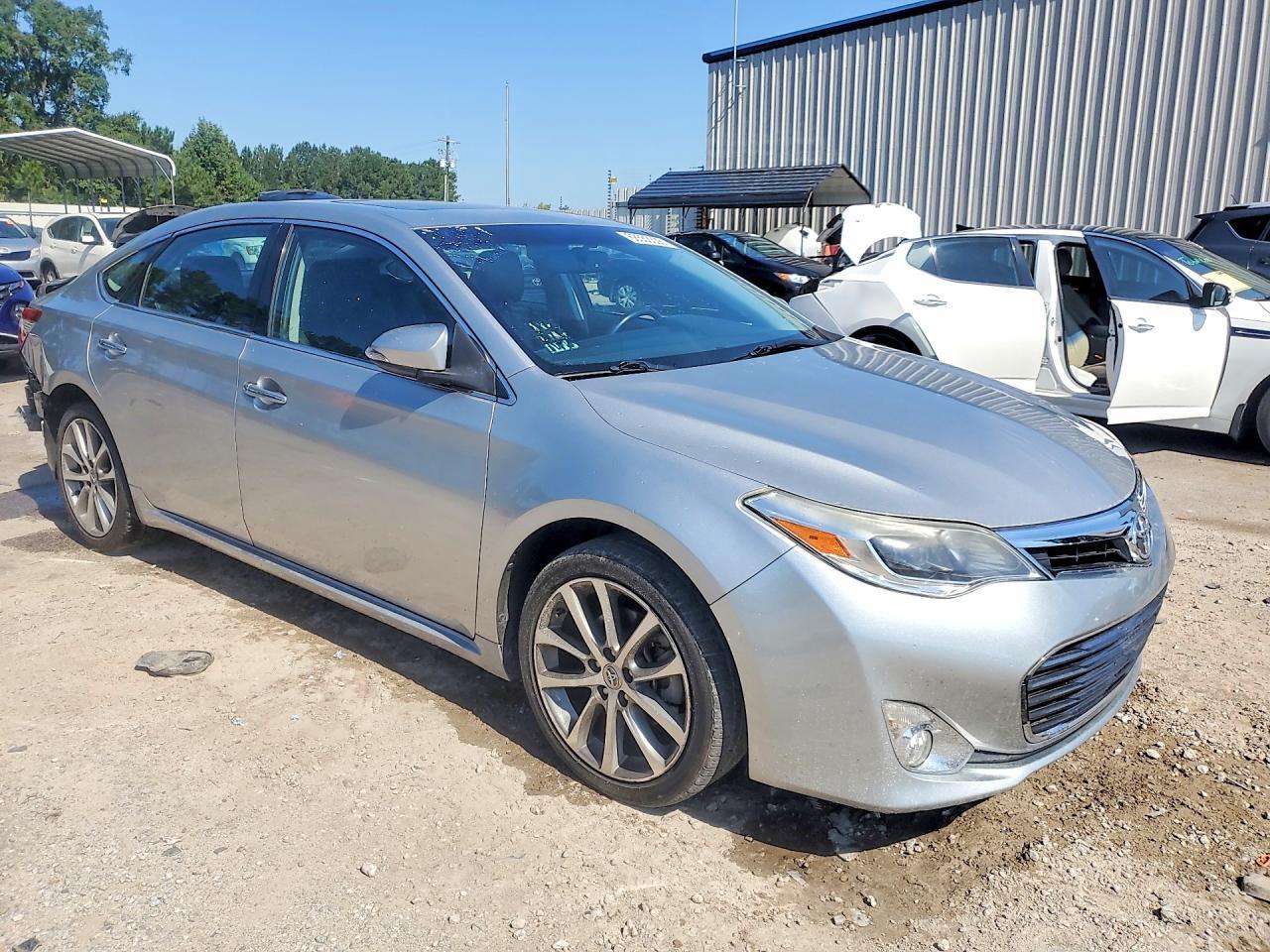 2015 Toyota Avalon Xle Touring - Image 4