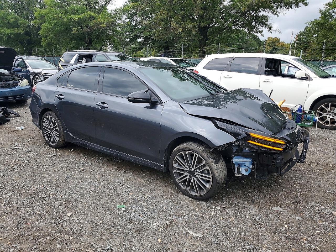 2023 Kia Forte Gt - Image 4