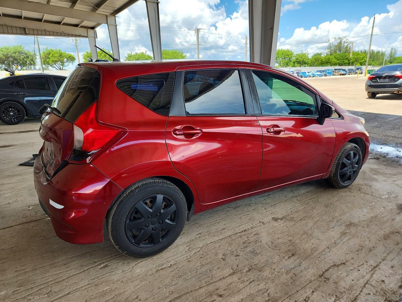 2017 Nissan Versa Note S Plus - Фото 3
