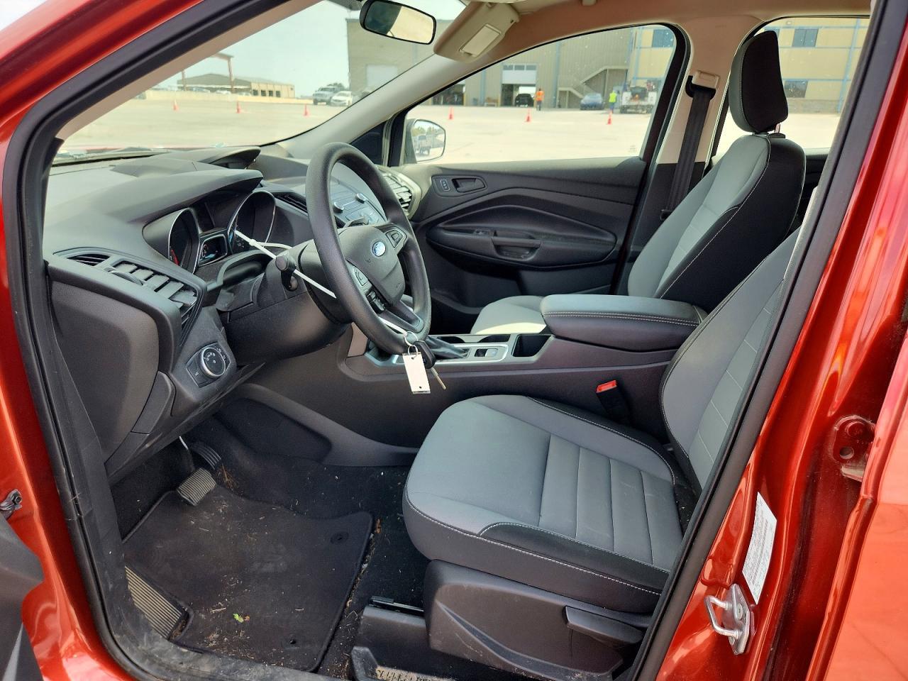 2019 Ford Escape S - Фото 7
