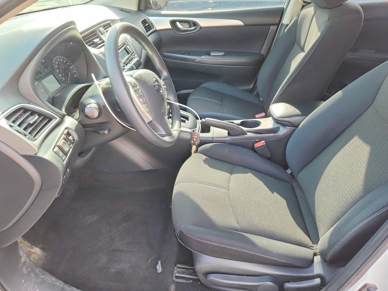 2016 Nissan Sentra S - Фото 7