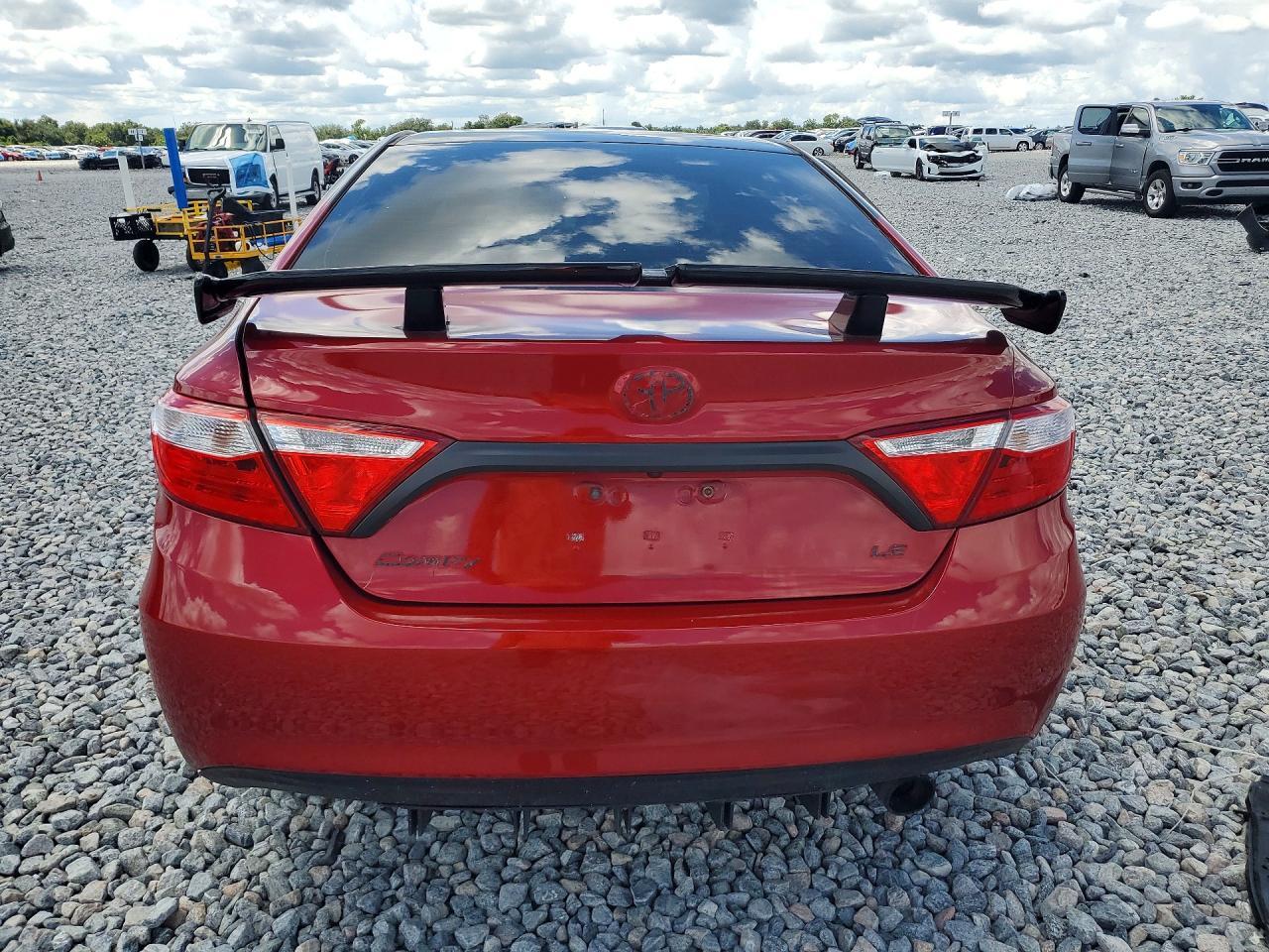 2017 Toyota Camry Le - Image 6