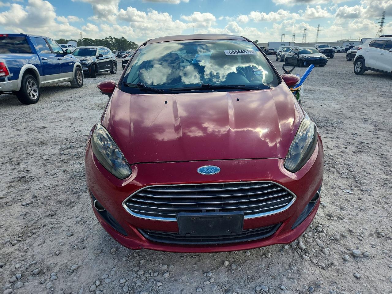 2015 Ford Fiesta Se - Image 5