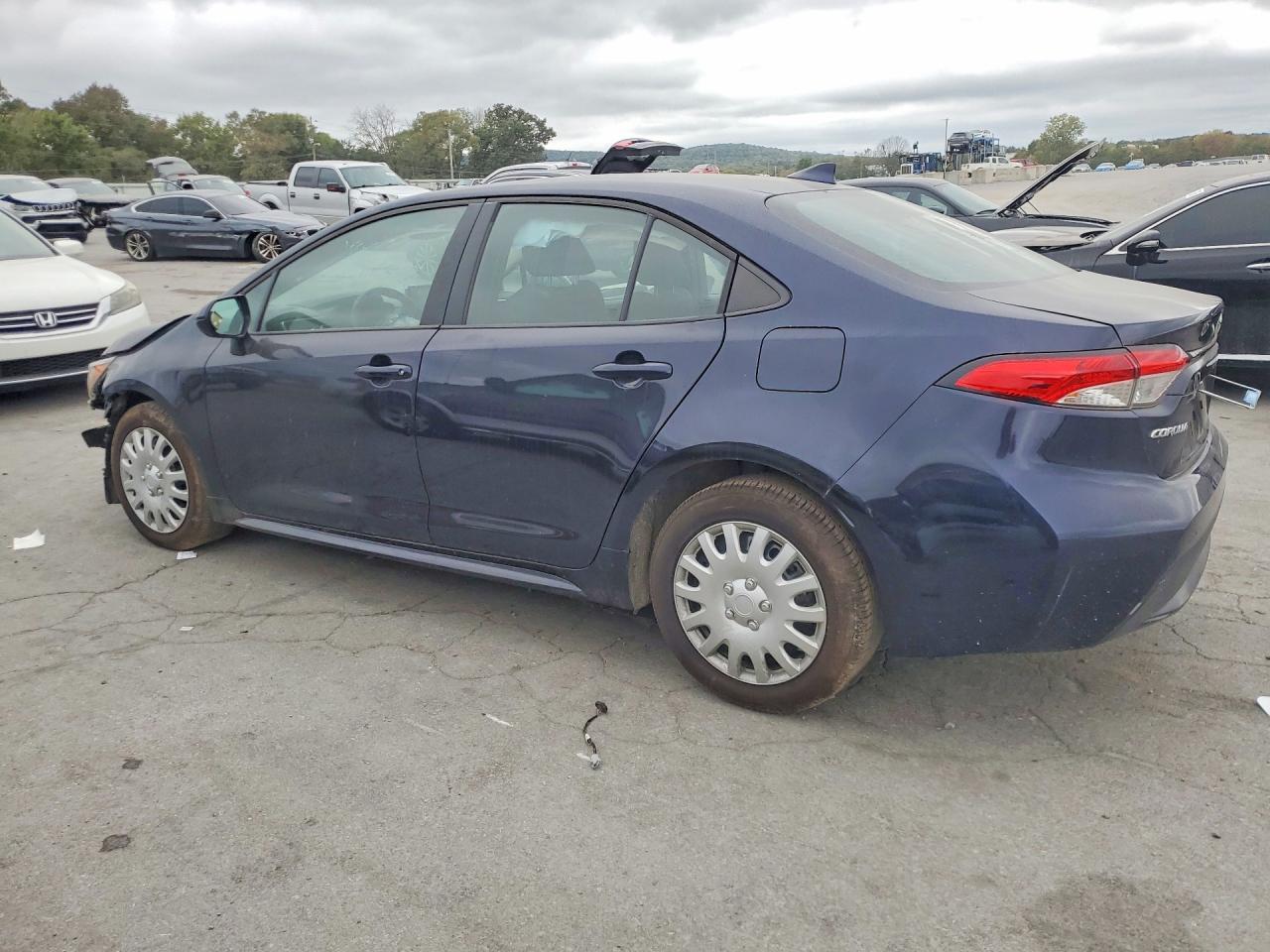 2022 Toyota Corolla Le - Image 2