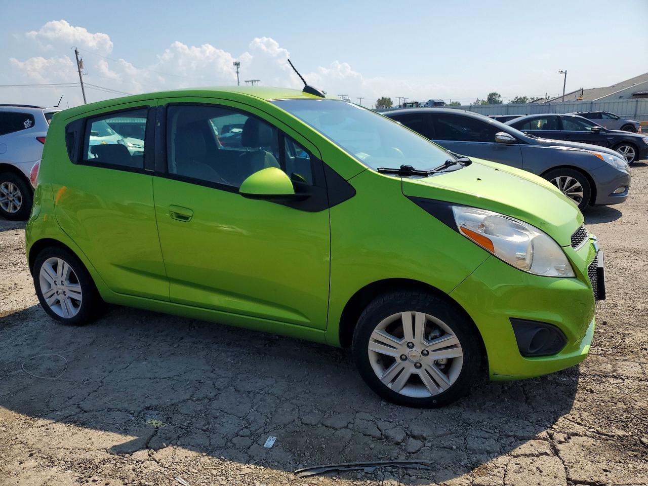 2015 Chevrolet Spark Ls - Фото 4