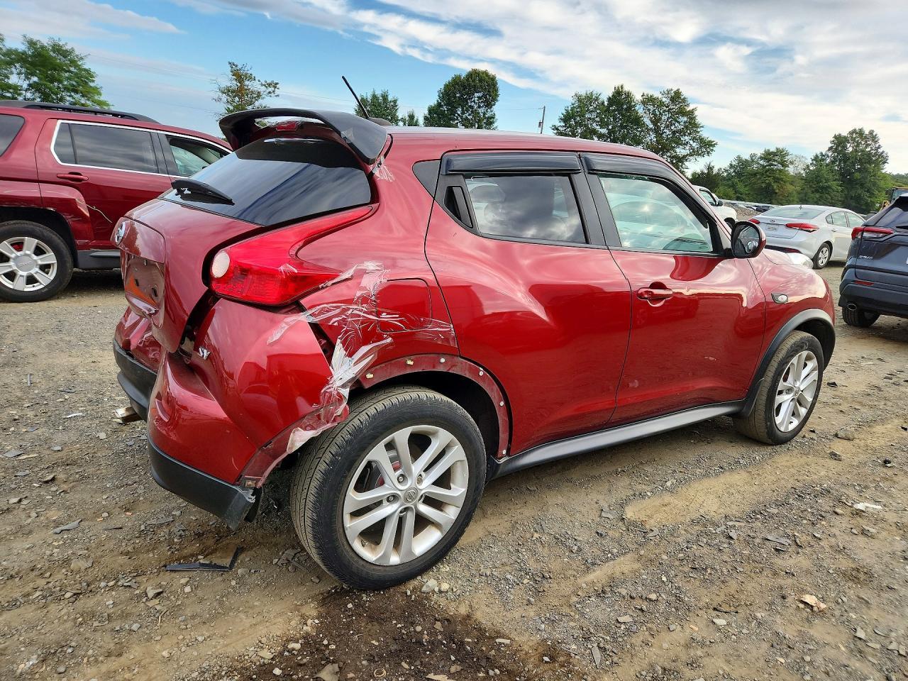 2011 Nissan Juke S - Фото 3