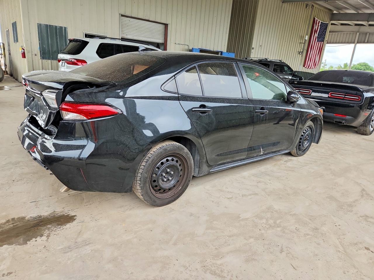 2020 Toyota Corolla Le - Фото 3