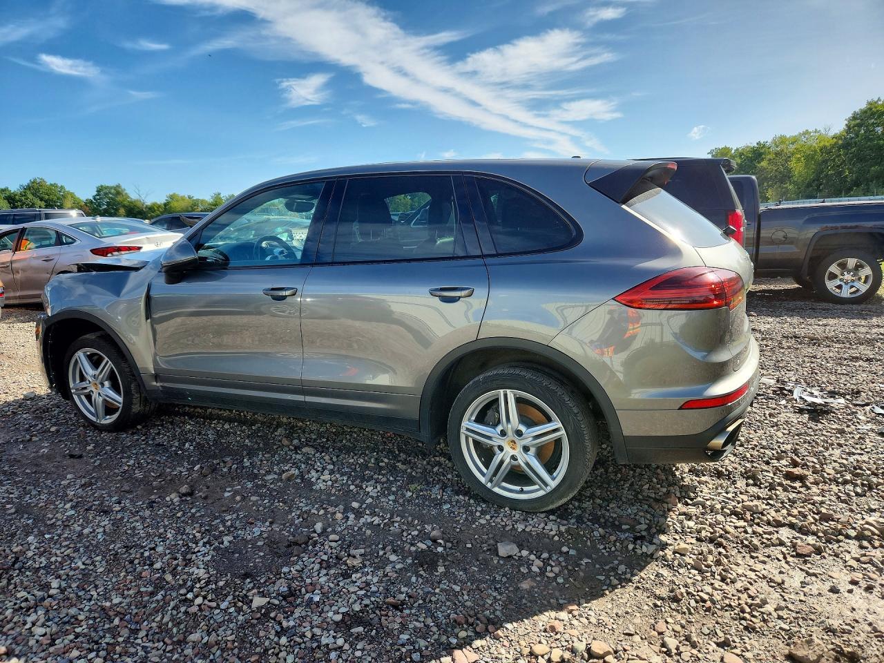 2017 Porsche Cayenne - Image 2