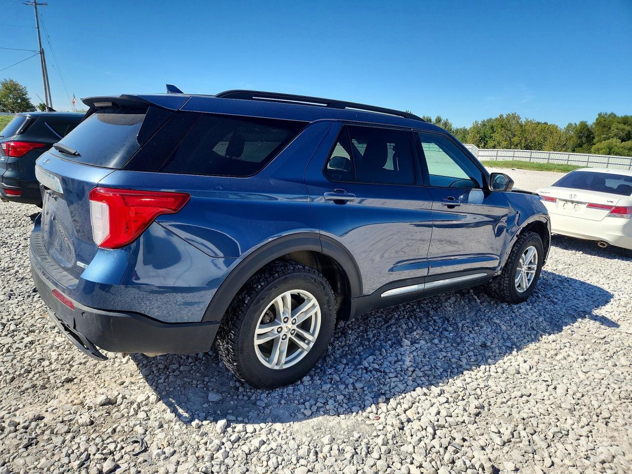 2020 Ford Explorer Xlt - Фото 3