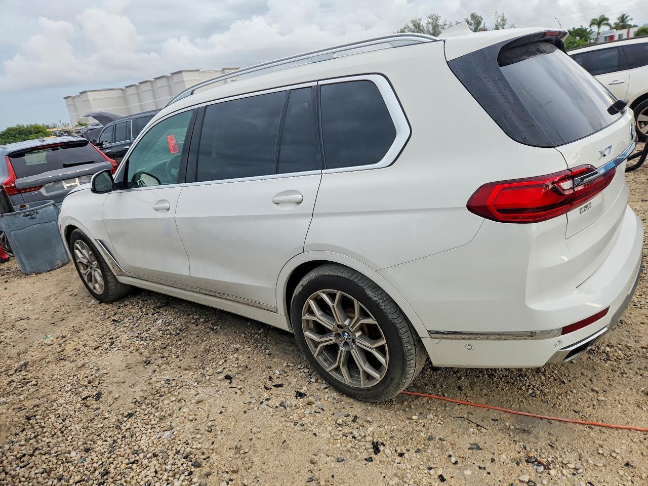 2019 BMW X7 xDrive50I - Image 2