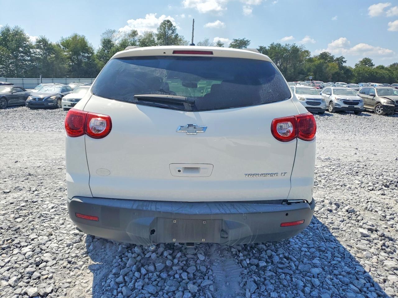2011 Chevrolet Traverse Lt - Image 6