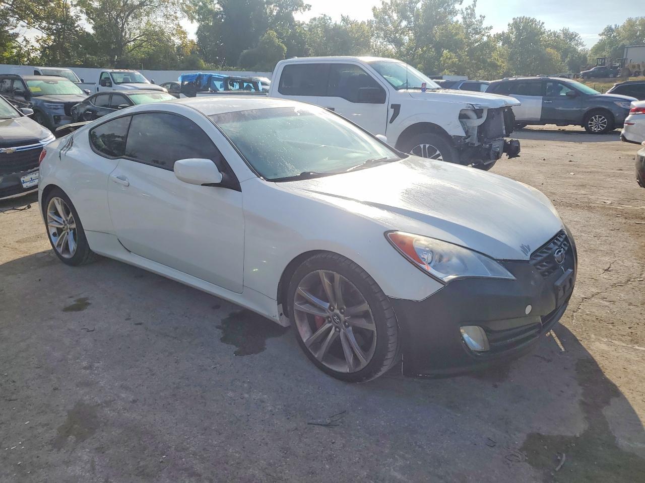 2012 Hyundai Genesis Coupe 3.8 R-Spec - Фото 4
