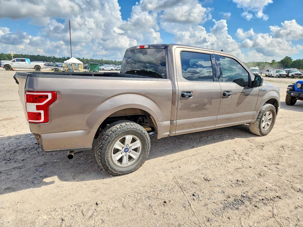 2020 Ford F150 Supercrew - Фото 3