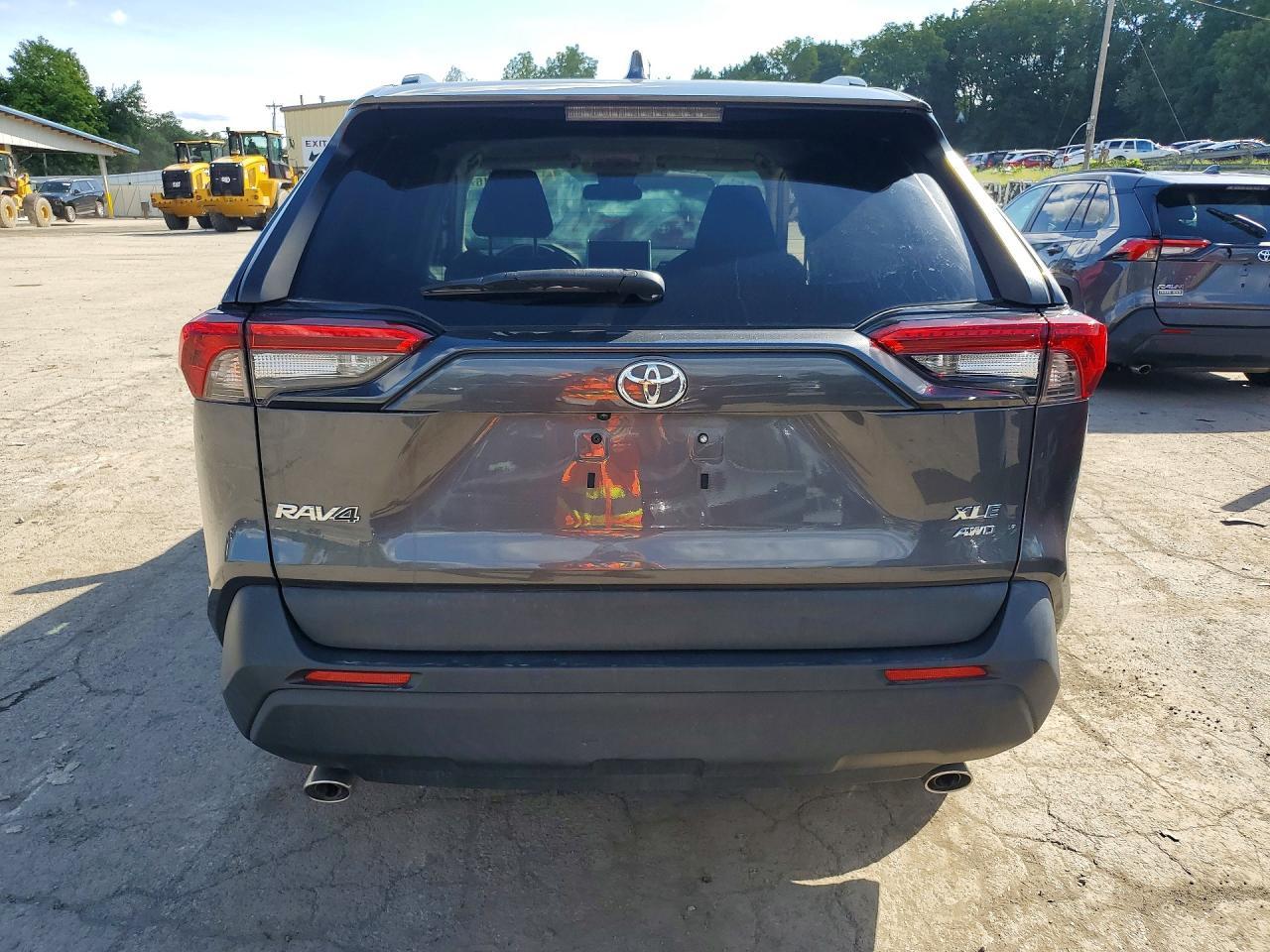 2023 Toyota Rav4 Xle - Фото 6