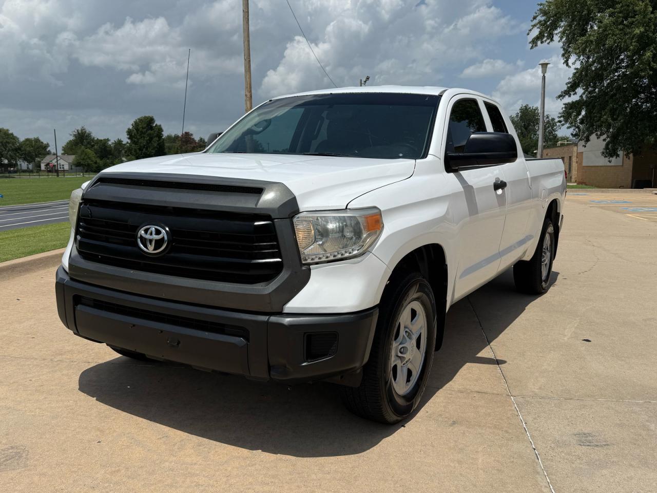 2016 Toyota Tundra Sr - Фото 2